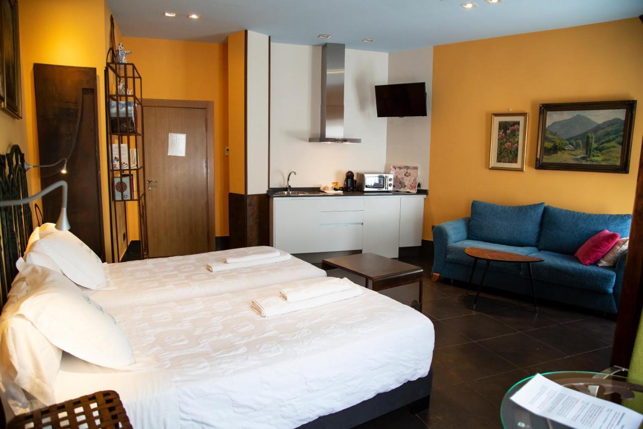 Palacio Sirvente Mieres - Parking Gratuito อันดูคาร์ ภายนอก รูปภาพ