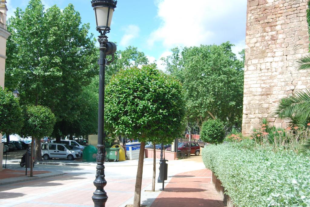 Palacio Sirvente Mieres - Parking Gratuito อันดูคาร์ ภายนอก รูปภาพ